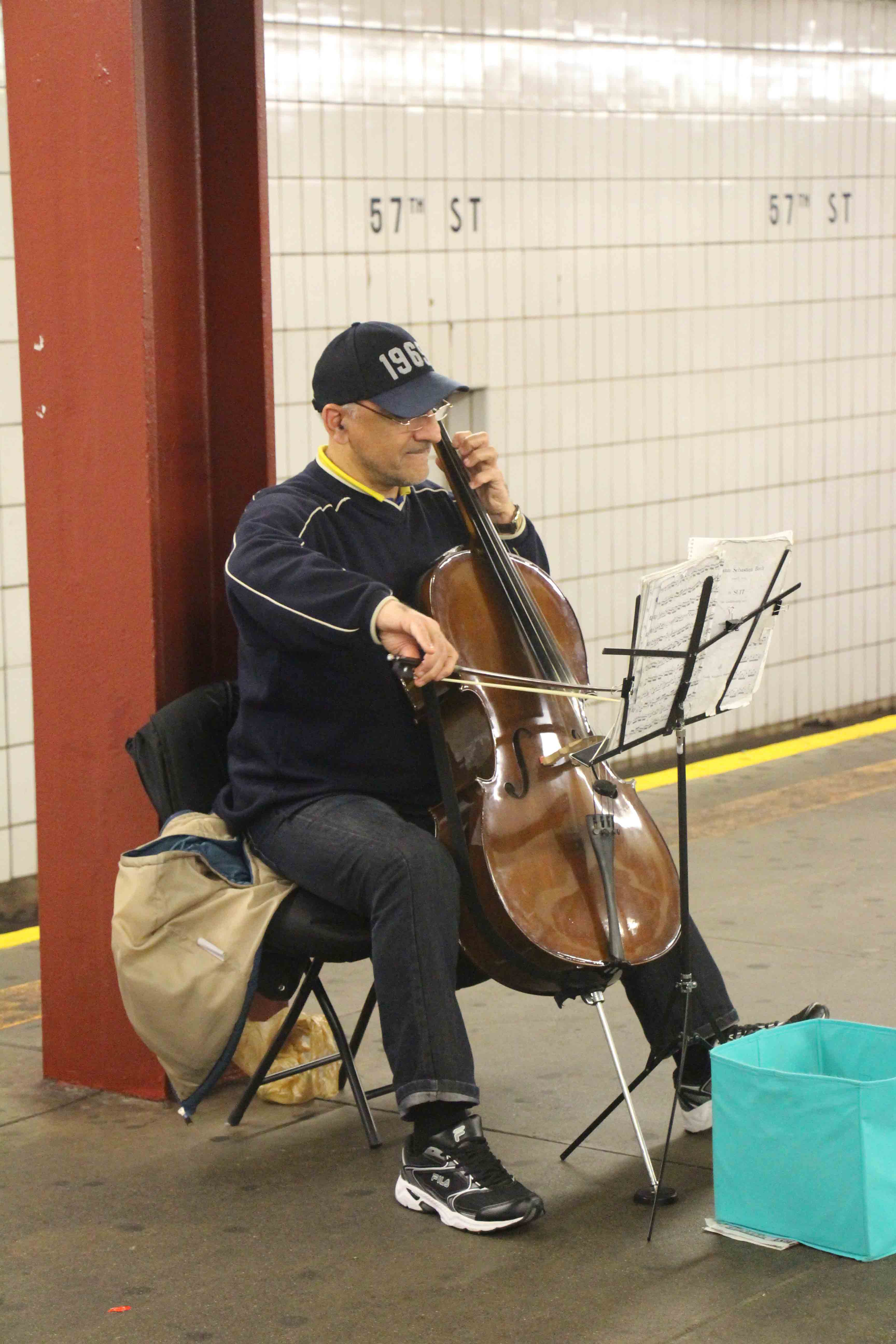 Subway_musician
